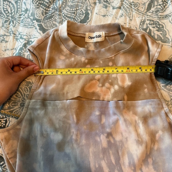 NWOT Open Edit Cut-out Top - Picture 4 of 5